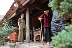 [Photo] Cuộc sống êm đềm hiếm có dưới những mái nhà cổ Đường Lâm