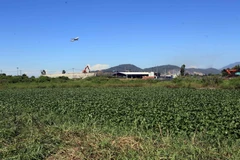 Khu vực đất được bàn giao đã được xử lý dioxin giai đoạn 2 tại sân bay Đà Nẵng. (Ảnh: Trần Lê Lâm/TTXVN)