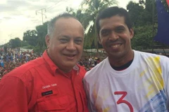 Luật sư Jose Felix Pineda, (phải) một ứng cử viên trong cuộc bầu cử Quốc hội lập hiến ở Venezuela. (Nguồn: presstv.ir)