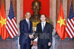Chủ tịch nước Trần Đại Quang đón Tổng thống Hoa Kỳ Barack Obama, tháng 5/2016. (Ảnh: Nhan Sáng/TTXVN)