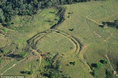 Phát hiện hàng trăm vòng tròn bí ẩn "Stonehenge" giữa rừng Amazon