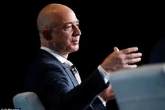 Jeff Bezos, ông chủ của tập đoàn thương mại trực tuyến khổng lồ Amazon.com.