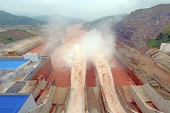 Khu vực đập chính của Thủy điện Lai Châu. (Ảnh: Huy Hùng/TTXVN)