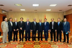 Thủ tướng Nguyễn Xuân Phúc tiếp ngài Nakamura Norimichi, Thống đốc tỉnh Nagasaki, Nhật Bản. (Nguồn: TTXVN phát)