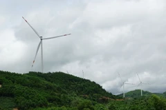 Dự án điện gió đã đi vào vận hành tại huyện miền núi Hướng Hóa (Quảng Trị). (Ảnh: Nguyên Lý/TTXVN)