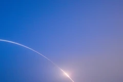 Trung Quốc phóng tàu vũ trụ Thần Châu-18