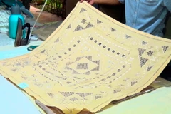 Sản phẩm của làng nghề thêu ren xã Ninh Hải, huyện Hoa Lư, tỉnh Ninh Bình. (Ảnh: Thùy Dung/TTXVN)