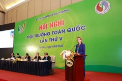 Bà Caitlin Wiesen, Trưởng Đại diện thường trú Chương trình phát triển Liên hợp quốc (UNDP) tại Việt Nam chia sẻ tại hội nghị. (Nguồn ảnh: TTXVN)