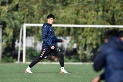 Đình Trọng tái phát chấn thương, phải nghỉ từ 2-3 tháng tới. (Ảnh: Nguyên An/Vietnam+)