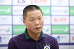 HLV Chu Đình Nghiêm có thể bị cấm chỉ đạo ở vòng đấu cuối cùng V-League 2020 cùng Hà Nội FC. (Ảnh: Hiển Nguyễn/Vietnam+)