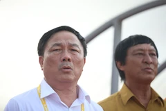 Bầu Đệ và ban lãnh đạo câu lạc bộ Thanh Hóa ra hàng loạt chỉ đạo lạ lùng, chưa từng có ở V-League với huấn luyên viên Nguyễn Thành Công. (Ảnh: Hiển Nguyễn/Vietnam+)