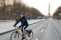 Đoàn Văn Hậu về Việt Nam ngày 2/8 và được cách ly tại Quảng Ninh. (Ảnh: FBNV) 