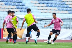 Tiền vệ Hùng Dũng đã cởi bỏ được áp lực từ danh hiệu Quả bóng vàng 2019. (Ảnh: Nguyên An/Vietnam+)