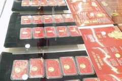 Để chiếm được cảm tình, Lan Anh đã đưa bà V. đến các cửa hàng xe máy, cửa hàng vàng… rồi thực hiện việc mua bán với giá ưu đãi thu tiền lãi ngay. (Ảnh minh họa: Trần Việt/TXVN)