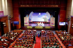 Lê tuyên dương “Cán bộ, công chức, viên chức trẻ giỏi” toàn quốc lần thứ IX năm 2022. (Ảnh minh họa: Hoàng Hùng/TTXVN)