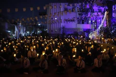 Toàn cảnh Đại lễ cầu siêu tại chùa Phật Tích thủ đô Vientiane (Lào). (Ảnh: Phạm Kiên/TTXVN)