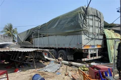 Hiện trường vụ tai nạn. (Ảnh: TTXVN phát)