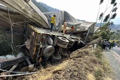 Xe tải đi tốc độ cao gây tai nạn liên hoàn trên đèo Mimosa