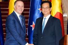 Thủ tướng Nguyễn Tấn Dũng đón, tiếp Thủ tướng New Zealand John Key. (Ảnh: Đức Tám/TTXVN)