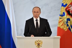 Tổng thống Nga Vladimir Putin đọc thông điệp liên bang. (Nguồn: AFP)