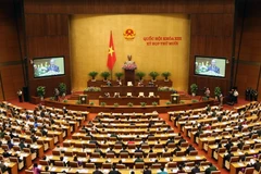 Lễ khai mạc Kỳ họp thứ 10, Quốc hội khóa XIII được tổ chức trọng thể tại Nhà Quốc hội ở thủ đô Hà Nội. (Ảnh: Nhan Sáng/TTXVN)