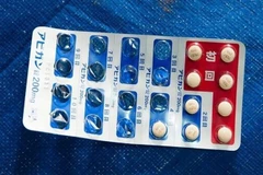 Thuốc kháng virus Favipiravir do chi nhánh của Tập đoàn Fujifilm (Nhật Bản) sản xuất. (Ảnh: IRNA/TTXVN)