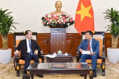 Thứ trưởng Thường trực Bộ Ngoại giao Nguyễn Minh Vũ tiếp Phó Chủ nhiệm Ủy ban Đối ngoại Nhân đại Trung Quốc Phó Tự Ứng. (Ảnh: TTXVN phát)