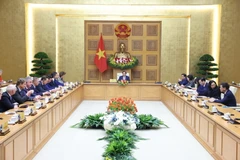 Thủ tướng Phạm Minh Chính tiếp đoàn doanh nghiệp hàng đầu Hà Lan. (Ảnh: Dương Giang/TTXVN)