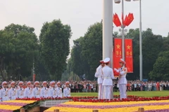 Đội tiêu binh thực hiện nghi lễ thượng cờ ngày Quốc khánh 2/9/2024. (Ảnh: Hoàng Hiếu/TTXVN)