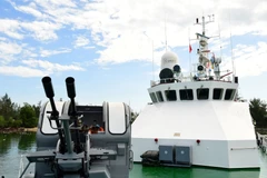 Chiến sỹ thực hiện các phần thi. (Ảnh: Trịnh Bang Nhiệm/TTXVN)