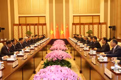 Quang cảnh buổi hội kiến. (Ảnh: Trí Dũng/TTXVN)