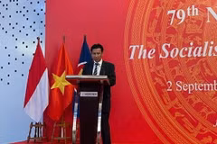 Đại sứ Việt Nam tại Indonesia Tạ Văn Thông phát biểu tại buổi lễ. (Ảnh: Đào Trang/Vietnam+)