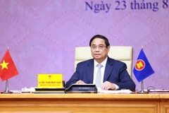 Thủ tướng Phạm Minh Chính phát biểu trực tuyến tại Hội nghị Thượng đỉnh Lãnh đạo nữ ASEAN lần thứ ba. (Ảnh: Dương Giang/TTXVN)