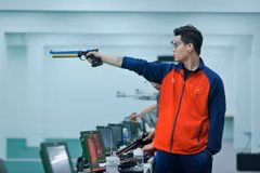 Phạm Quang Huy nỗ lực tập luyện để chuẩn bị cho các giải đấu và quyết tâm giành thêm suất dự Olympic Paris 2024. (Ảnh: Minh Quyết/TTXVN)