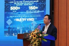 Cục trưởng Cục Phát triển Thị trường và Doanh nghiệp Khoa học và Công nghệ Phạm Hồng Quất trình bày tham luận tại Ngày hội Khởi nghiệp Đổi mới Sáng tạo Quốc gia năm 2024 - TechFest 2024. (Ảnh: Hoàng Hiếu/TTXVN)