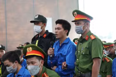 Nói lời sau cùng, các bị cáo đều ăn năn, hối cải và nhận thức rõ hành vi phạm tội. (Ảnh: TTXVN)