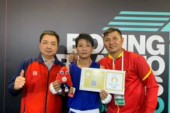 Võ sỹ Võ Thị Kim Ánh (giữa) giành vé dự Olympic Paris 2024. (Ảnh: Liên đoàn Boxing Việt Nam)
