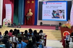 Toàn cảnh Diễn đàn Làm cha mẹ tại tỉnh Bình Dương. (Ảnh: Huyền Trang/TTXVN)