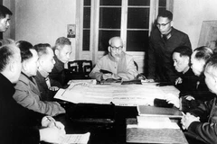 Ngày 28/12/1967, Chủ tịch Hồ Chí Minh họp Bộ Chính trị Trung ương Đảng quyết định chủ trương mở đợt Tổng tiến công và nổi dậy Tết Mậu Thân (1968). (Ảnh: TTXVN)