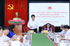 Ông Lương Cường, Uỷ viên Bộ Chính trị, Thường trực Ban Bí thư phát biểu chỉ đạo buổi làm việc. (Ảnh: Phương Hoa/TTXVN)
