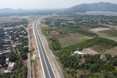 Tuyến cao tốc Cam Lâm-Vĩnh Hảo trước ngày khánh thành. (Ảnh: Hoàng Hiếu/TTXVN)
