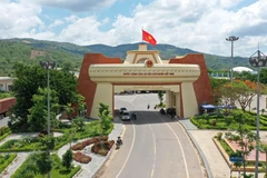 Cửa khẩu quốc tế Lao Bảo trên tuyến biên giới Việt-Lào (Ảnh: Hồ Cầu/TTXVN)
