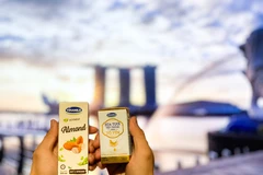 Các dòng sản phẩm mới như sữa tươi, sữa hạt được Vinamilk tích cực đẩy mạnh tại các thị trường mới như Singapore, Hàn Quốc. (Nguồn: Vinamilk)
