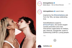 Ảnh chụp màn hình ngày 24/5/2021 cho thấy quảng cáo của Dolce & Gabbana hiển thị trên Instagram mô tả một cặp đôi đồng giới đang hôn nhau. (Nguồn: Reuters)