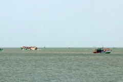 Tàu cá hoạt động trên vùng biển huyện đảo Kiên Hải (Kiên Giang). (Ảnh: Lê Huy Hải/TTXVN)