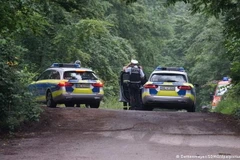 Cảnh sát Đức tại hiện trường máy bay rơi. (Nguồn: DW)