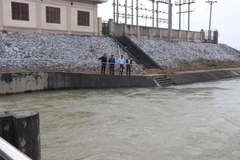 Trạm bơm Phú Mỹ, huyện Thuận Thành, tỉnh Bắc Ninh hoạt động hết công suất bảo đảm lấy nước đổ ải. (Ảnh: Thái Hùng/TTXVN)