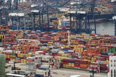 Quang cảnh cảng hàng hóa ở Thâm Quyến, tỉnh Quảng Đông, Trung Quốc, ngày 22/6/2021. (Ảnh: AFP/TTXVN)