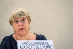 Cao ủy nhân quyền LHQ Michelle Bachelet phát biểu trong cuộc họp Hội đồng nhân quyền LHQ tại Geneva, Thụy Sĩ ngày 13/9/2021. (Ảnh: AFP/ TTXVN)
