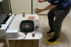 Người dùng phải chạy tại chỗ liên tục để làm chín miếng thịt. (Nguồn: www.odditycentral.com)